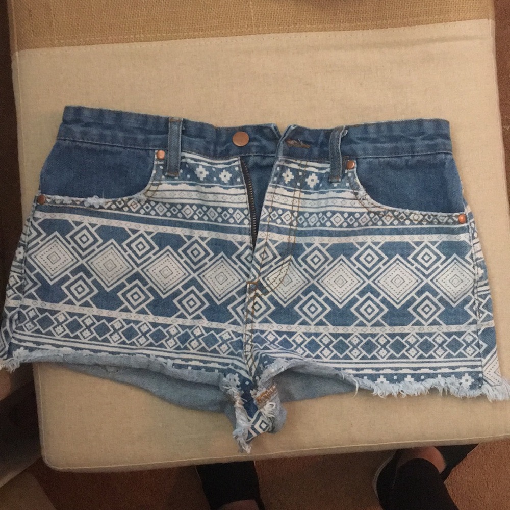 pattern jean shorts